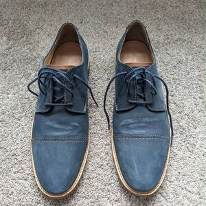 Clarks Atticus Cap Toe Oxford shoes in navy nubuck